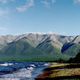 Montañas que rodean el lago. Wikimedia Commons